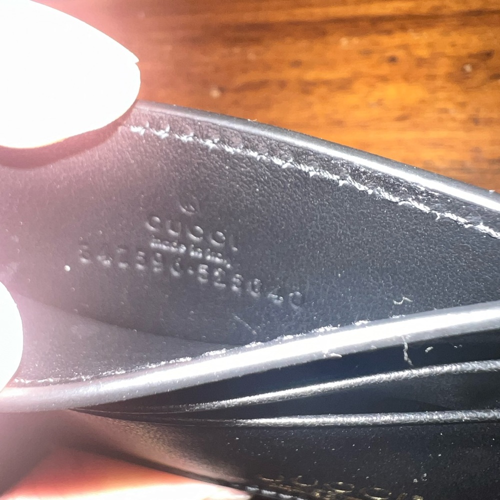 Gucci Card Holder - Gold Logo - Picture 2 of 2